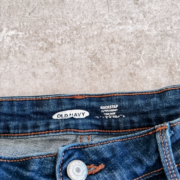 Old Navy Medium Wash Super Skinny High Rise Jean Size 12 - Picture 6 of 7